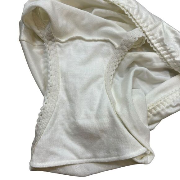 Vintage 1970’s Ladies Hanes her Way White High Waisted Panties Size Medium - Picture 6 of 12